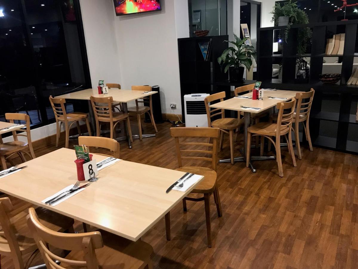 Ibis 4* Thornleigh