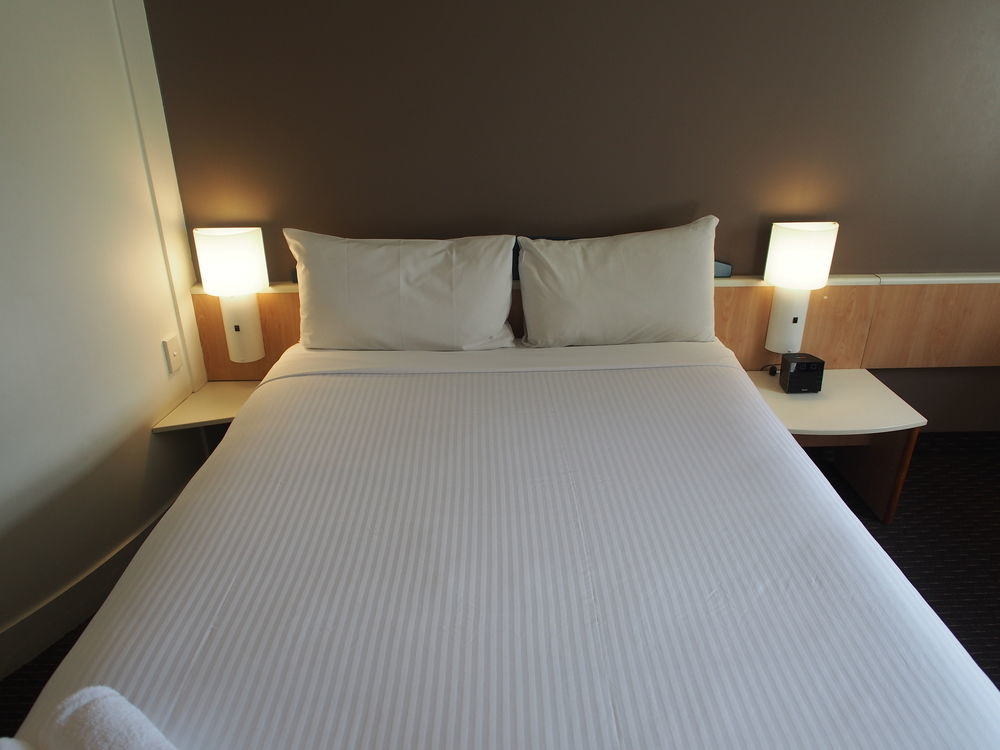 Ibis Thornleigh