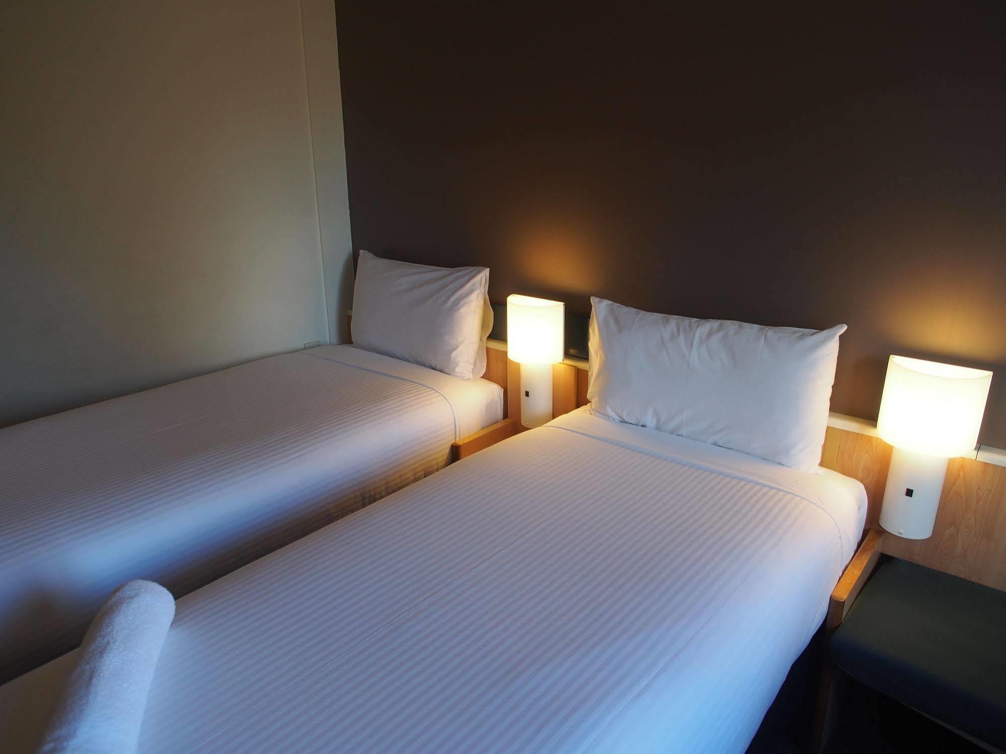 Ibis 4*