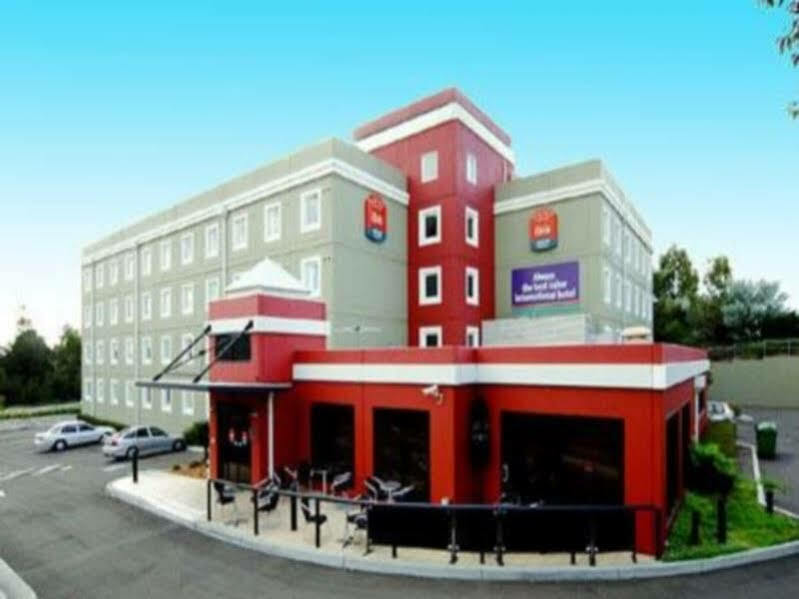 Hotel Ibis 4*