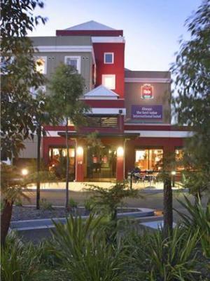 Ibis Hotel 4*